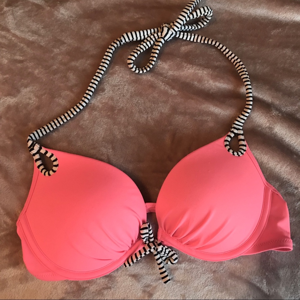 Victoria's Secret Push Up Bikini Top in Pink 👙